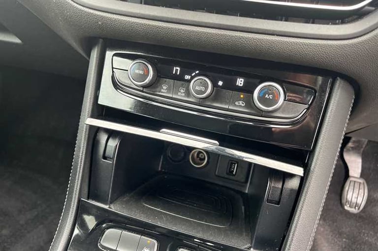 2022 Vauxhall Grandland 1.2 Turbo GS Line SUV 5dr Petrol Manual Euro 6 (s/s) (130 ps) SUV Petrol ...