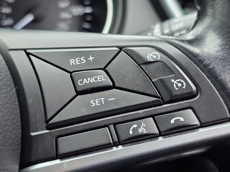 2018 Nissan Qashqai 1.6 dCi Tekna SUV 5dr Diesel XTRON Euro 6 (s/s) (130 ps) HATCHBACK Diesel Aut...