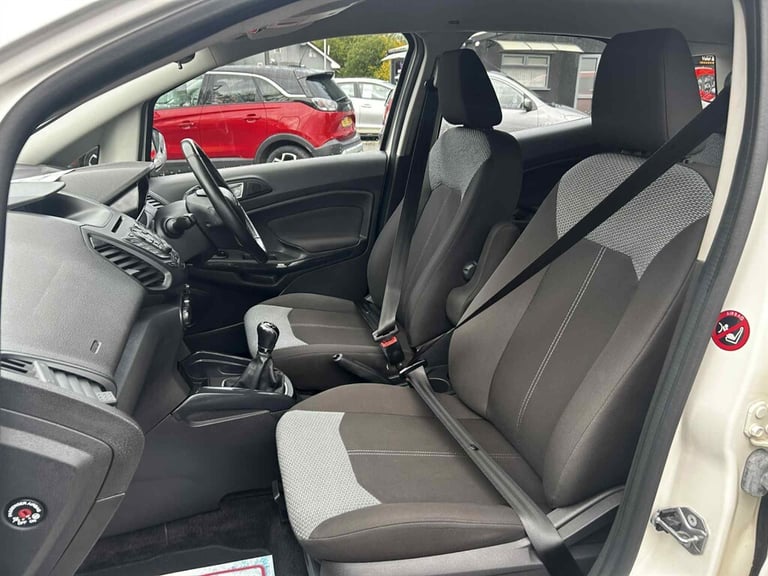 2015 Ford Ecosport 1.5 Zetec SUV 5dr Petrol Manual 2WD Euro 5 (112 ps) SUV Petrol Manual