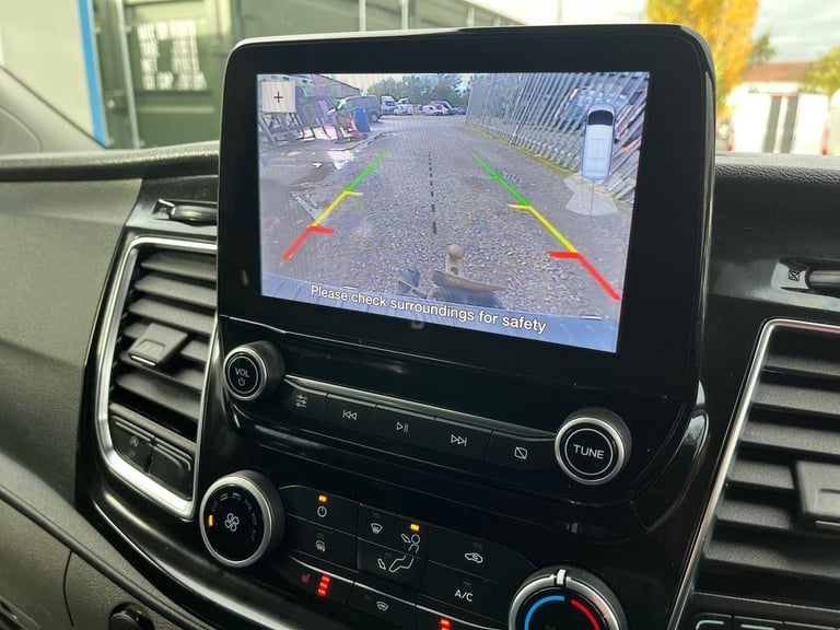 2022 Ford Transit Custom Double Cab in Van Limited 2.0L 170PS AUTO Frozen White