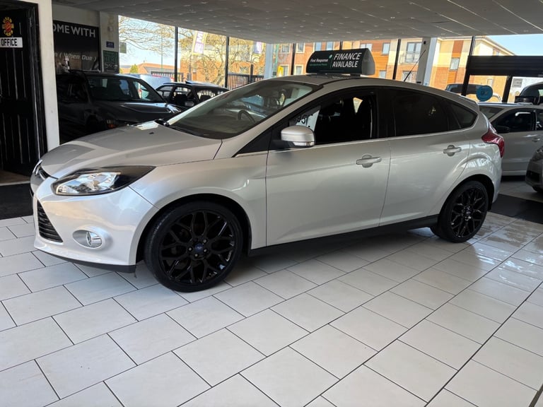 2014 Ford Focus 1.6 TDCi 115 Titanium Navigator 5dr HATCHBACK Diesel Manual