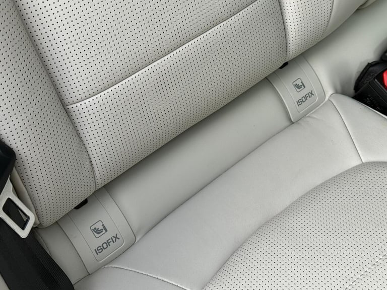 2023 Jaguar F-Pace 2.0 D200 R-Dynamic HSE Black 5dr Auto AWD ESTATE DIESEL Automatic