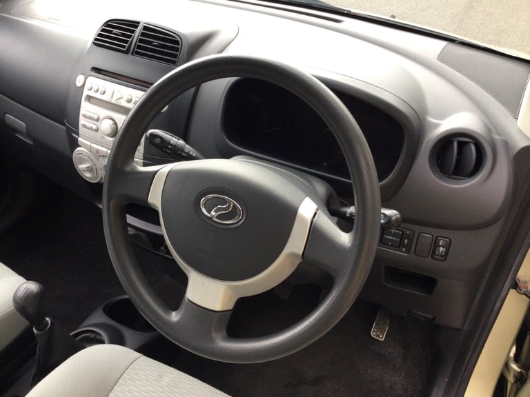 ULEZ GENUINE MILES TOYOTA ENGINE VALUE NEW MOT VERY GOOD CONDITION THROUGHOUT 