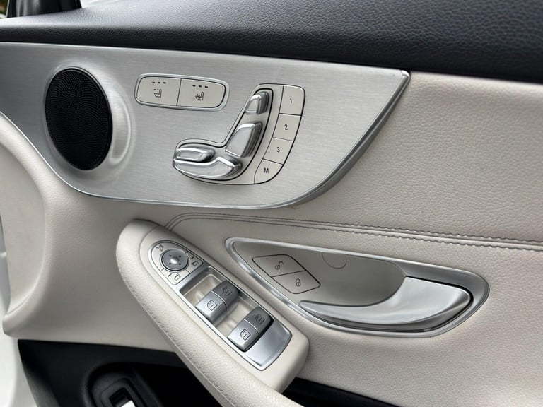 2017 Mercedes-Benz C Class 2.0 C200 AMG Line Cabriolet 2dr Petrol G-Tronic+ Euro 6 (s/s) (184 ps)...