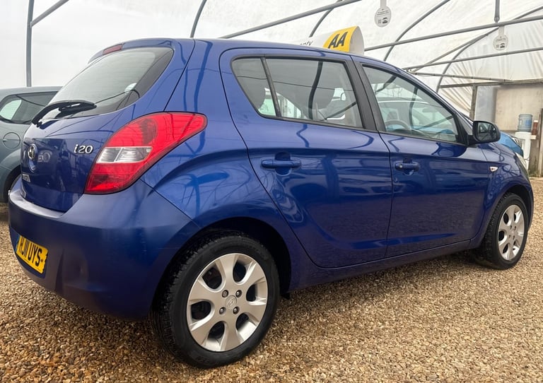 2011 Hyundai i20 1.4 Comfort Euro 5 5dr HATCHBACK Petrol Manual