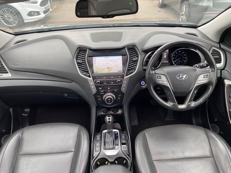 2016 Hyundai Santa Fe 2.2 CRDi Blue Drive Premium SE Auto 4WD Euro 6 (s/s) 5dr (7 Seat) ESTATE Di...