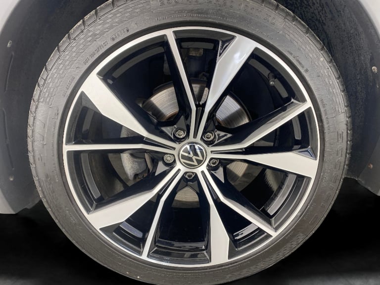 2021 Volkswagen Tiguan 1.5 TSI R-Line SUV 5dr Petrol DSG Euro 6 (s/s) (150 ps) - CARPLAY - KEYLES...