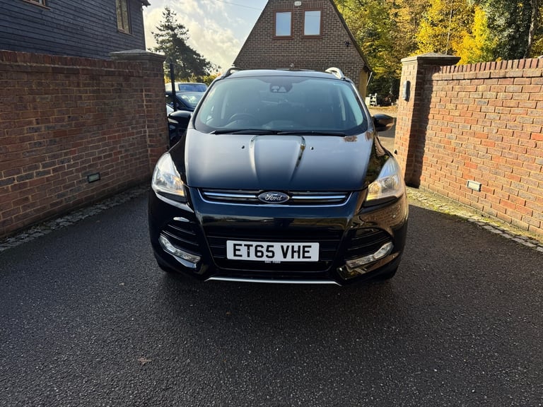 2016 FORD KUGA TITANIUM 1.5 PETROL ECO BOOST SUV MANUAL + 10 FORD SERVICES 