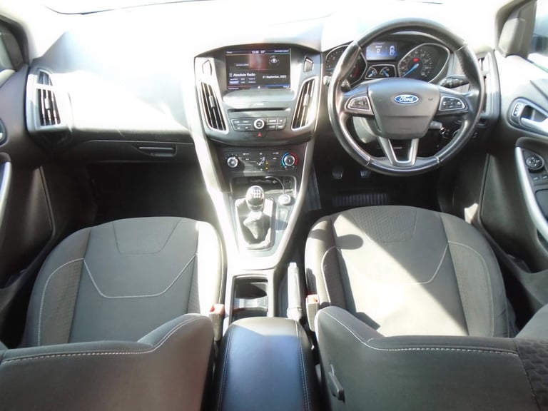 2016 Ford Focus 1.5 TDCi Zetec Euro 6 (s/s) 5dr Diesel