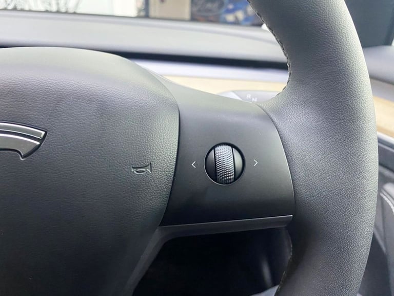 2021 Tesla Model 3 Standard Range Plus Saloon 4dr Electric Auto RWD (241 bhp) Saloon ELECTRIC Aut...