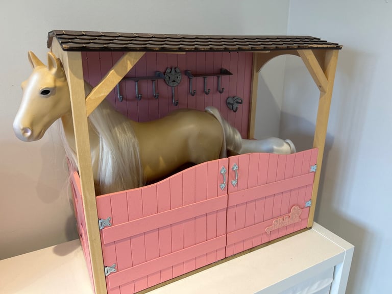 image for Our Generation stable and horses 