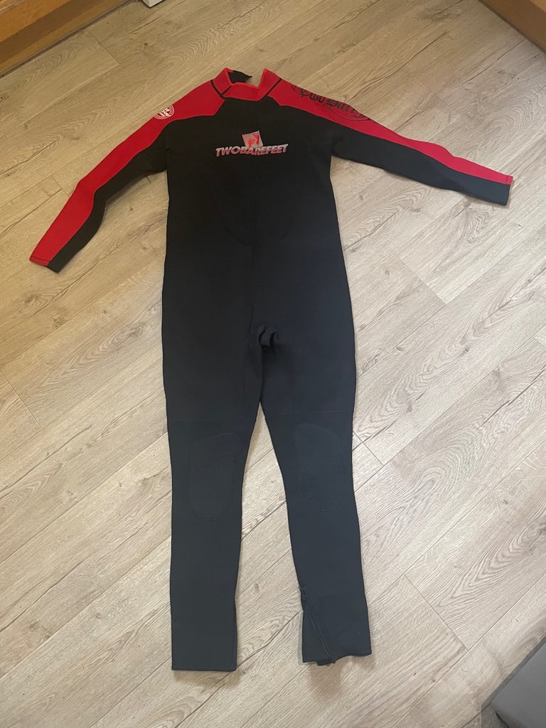 Two Bare Feet Wetsuit BNWT