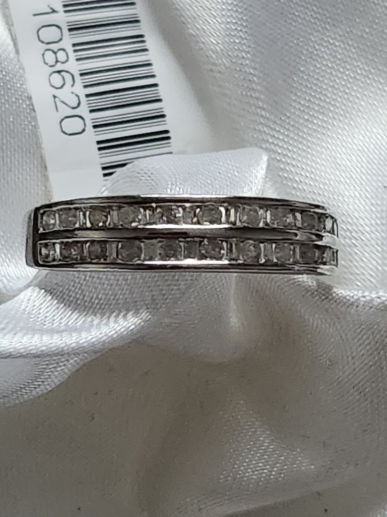 BRAND NEW 9CT White Gold Ring Size M 32 Diamonds half Eternity Ring SGL Certification 