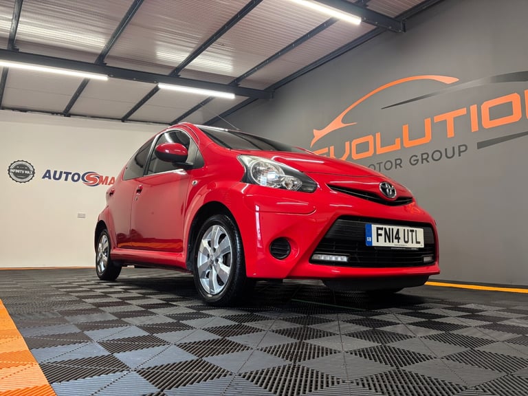 2014 Toyota AYGO 1.0 VVT-i Move with Style 5dr HATCHBACK Petrol Manual