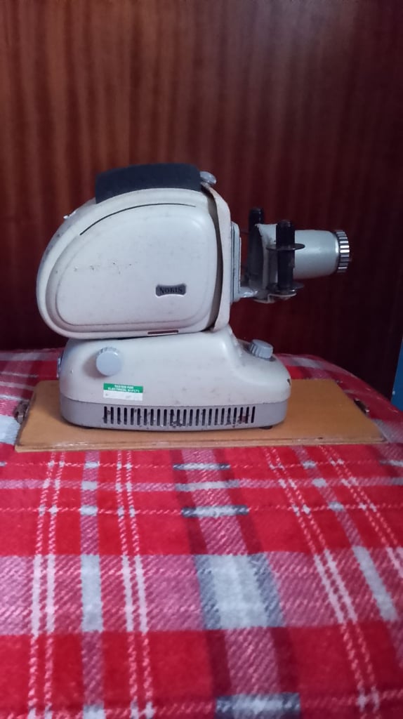 Slide projector Noris projektion