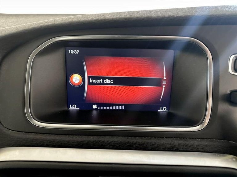 2019 Volvo V40 Cross Country 1.5 T3 GPF Pro Auto Euro 6 (s/s) 5dr Automatic Hatchback Petrol Auto...