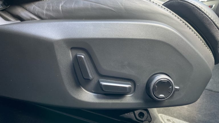 2024 Volvo XC60 2.0 T6 350 RC PHEV Plus Black Ed 5dr AWD Gtron Estate Estate Hybrid Automatic