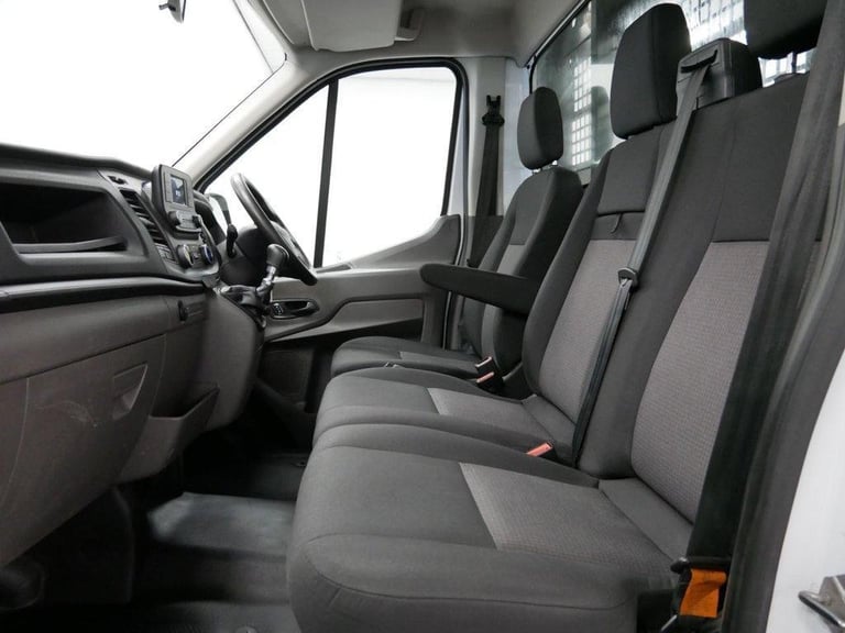 72 FORD TRANSIT 350 RWD 2.0 EBL 170 BHP L2 MEDIUM LEADER DRW TIPPER ( AIR CON )