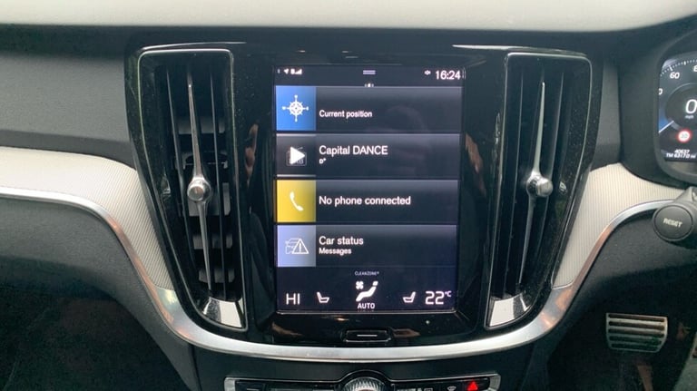 2021 Volvo S60 R-Design, B5 mild hybrid Saloon Petrol Automatic