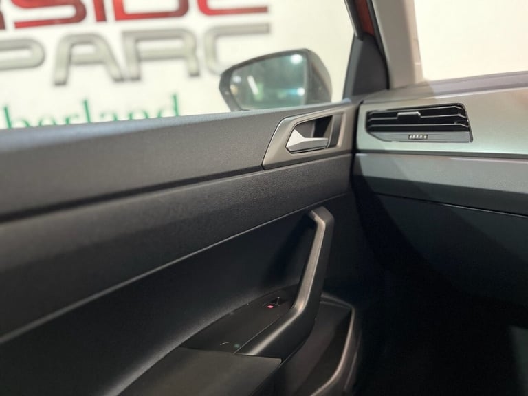 2018 Volkswagen Polo 1.0 SE 5d 74 BHP Hatchback Petrol Manual