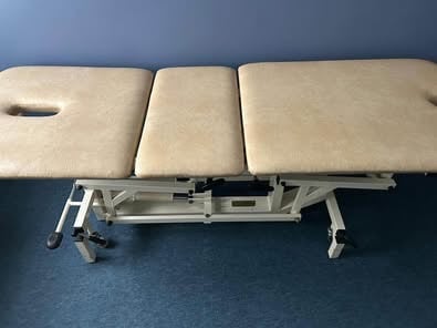 Hydraulic Treatment Couch