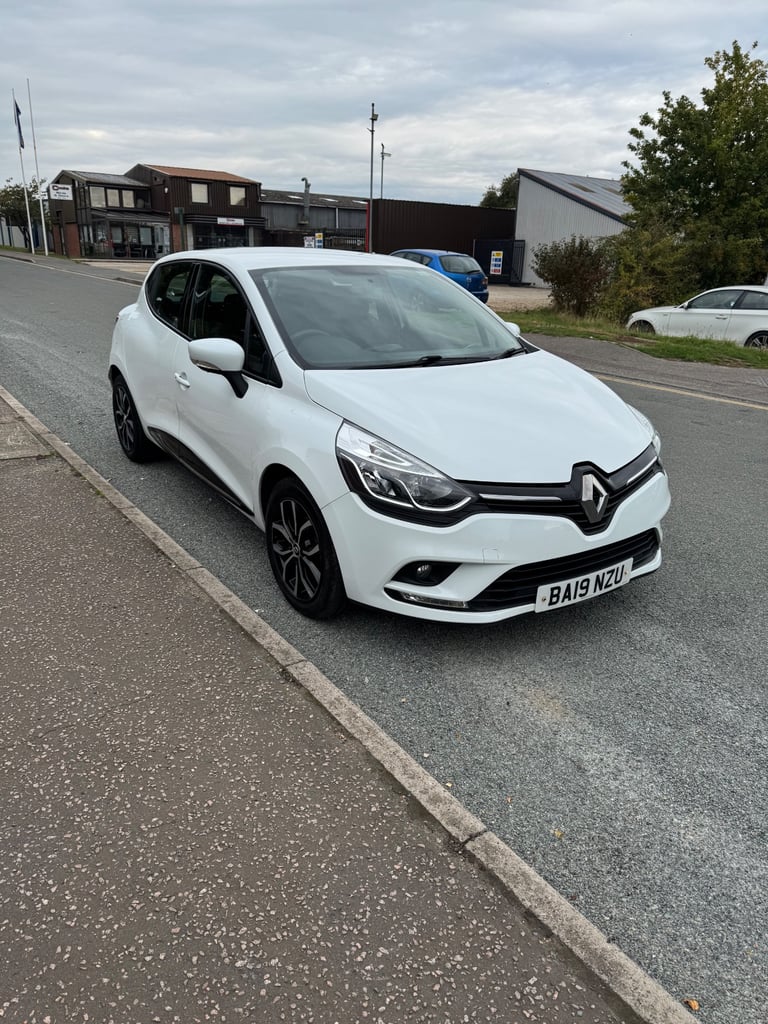 Renault, CLIO, Hatchback, 2019, Manual, 898 (cc), 5 doors