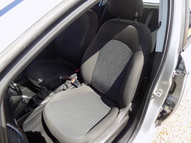 VAUXHALL CORSA 1.4 DESIGN. MORE PHOTOS AND VIDEO LINK ON OUR WEBSITE