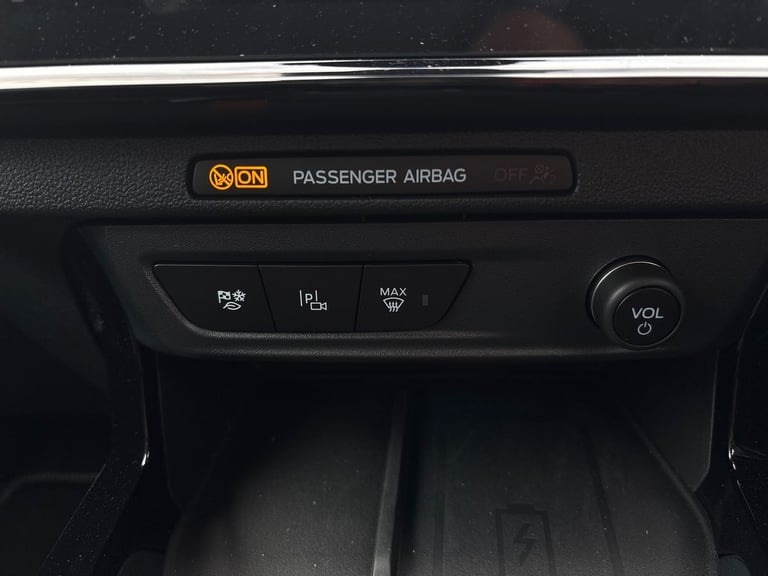 2025 Ford Puma Puma Gen-E Premium 5 Door 43 kWh Standard Range 1 Speed Automatic 5 Door ELECTRIC ...