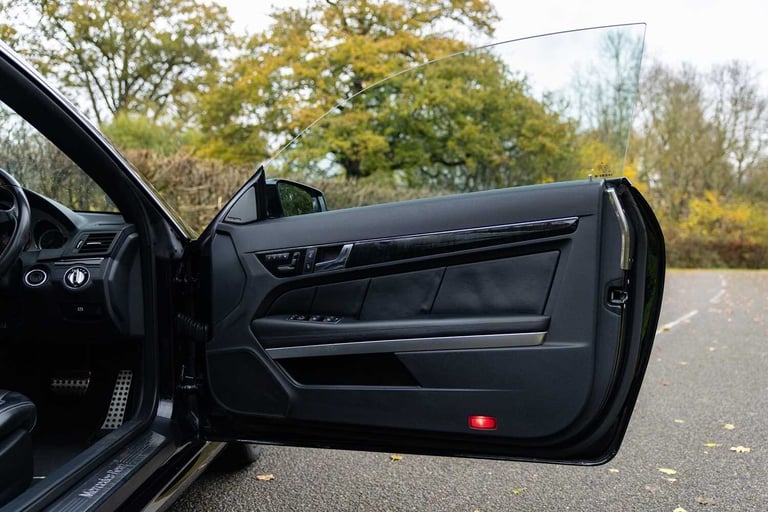 2010 Mercedes-Benz E Class E500 Sport 2dr Tip Auto COUPE Petrol Automatic