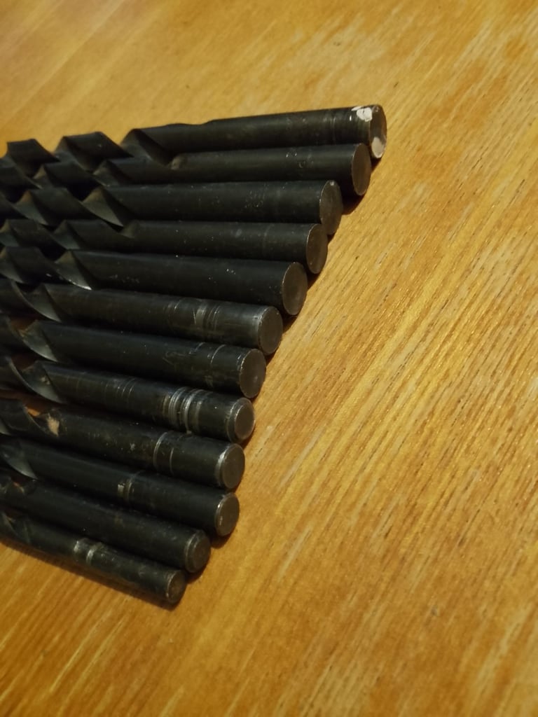 Set of 12 drill bits 6mm-12mm + chuck key 