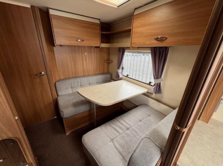 2013 SWIFT ACE VICEROY 4 BERTH CARAVAN IN EXCELLENT CONDITION