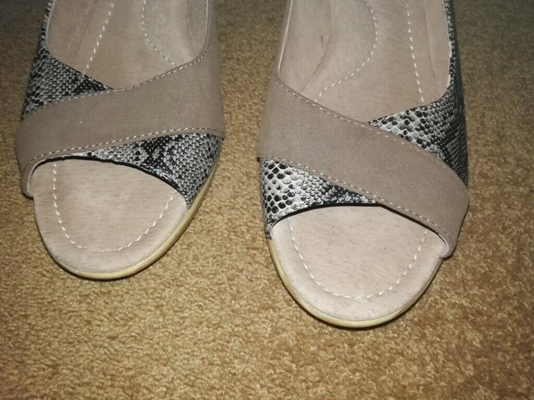 Damart sandals size 6 as new