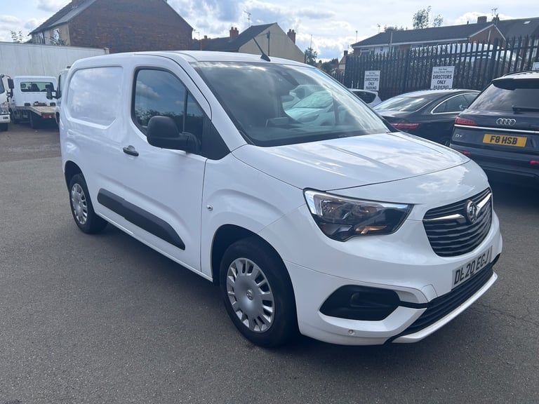 2020 Vauxhall Combo 2000 1.5 Turbo D 100ps H1 Sportive Van PANEL VAN Diesel Manual