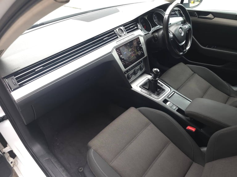Volkswagen, PASSAT, Estate, 2018, Manual, 1598 (cc), 5 doors