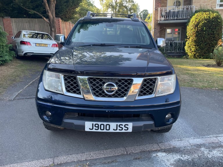 2008 Nissan Navara Double Cab Pick Up Aventura 2.5dCi 169 4WD Auto PICK UP Diesel Automatic
