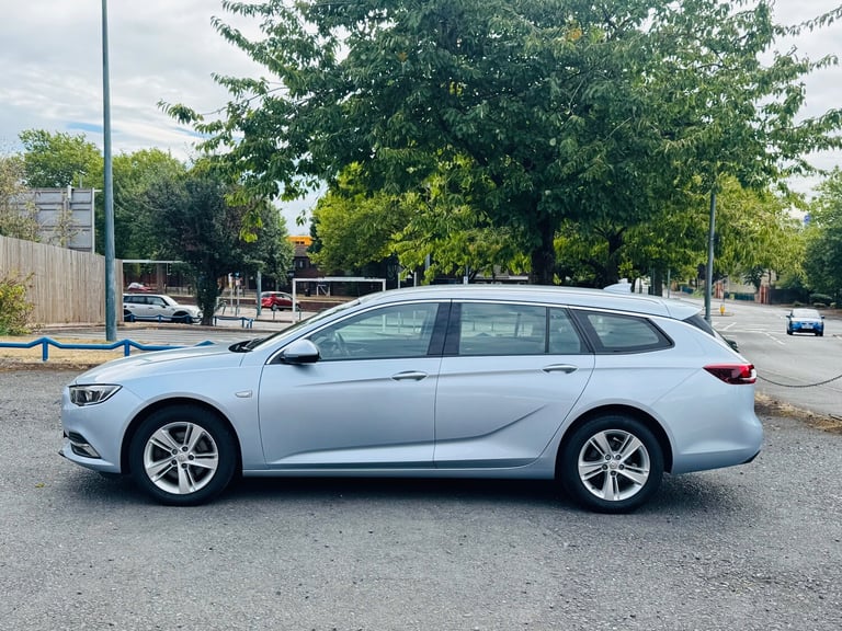2017 Vauxhall Insignia TECH LINE NAV 5-Door Diesel