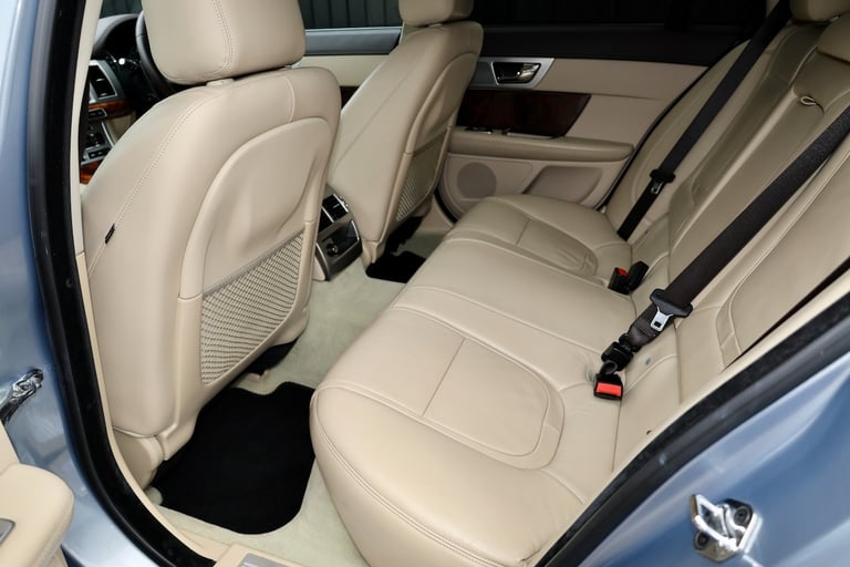 2013 '63' Jaguar XF 3.0 V6 Diesel Sportbrake Estate Premium Luxury + Rare Spec