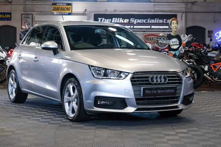 Audi A1 TFSI Sport Sportback MULTI-FUNCTION S/W DAB RADIO E/WINDOWS