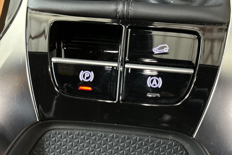 2024 MG MG HS 106290 Hatchback Petrol Manual