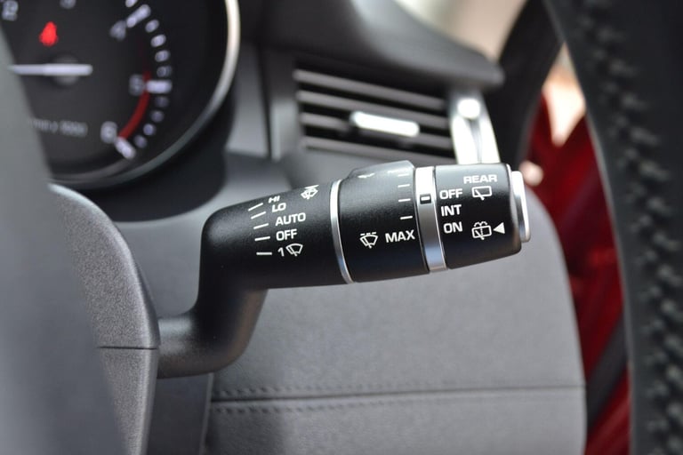 2012 Land Rover Range Rover Evoque 2.2 SD4 Pure Auto 4WD Euro 5 5dr ESTATE Diesel Automatic