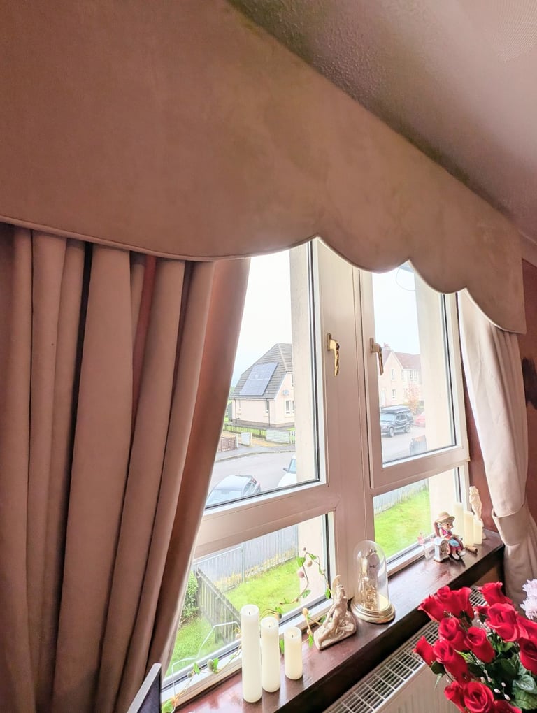 Custom Made Curtains with Pelmet – Neutral Cream – £100 ONO