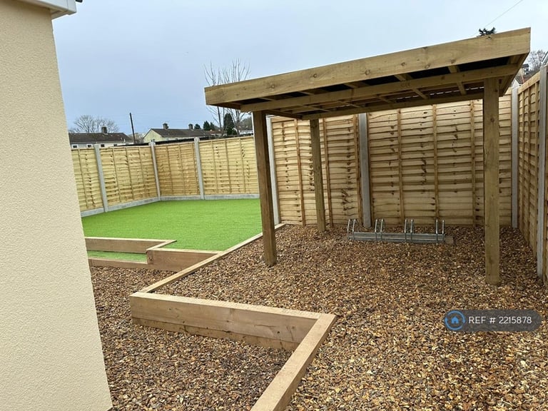 1 bedroom in Day Crescent, Bath, BA2 (#2215878)
