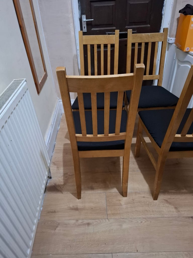 x4 Solid Wooden Dining Chairs [ALL 4 FOR £50] (SAME DAY DELIVERY AVAILABLE)