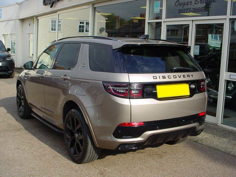2021 Land Rover Discovery Sport 1.5 P300e 12.2kWh R-Dynamic SE Auto 4WD Euro 6 (s/s) 5dr ESTATE P...
