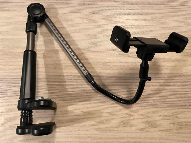 Gooseneck Tablet Holder with Remote