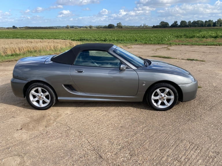 2002 MG MGF 1.8 135 16v 2dr CONVERTIBLE Petrol Manual