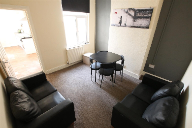 image for Double room in Far Cotton