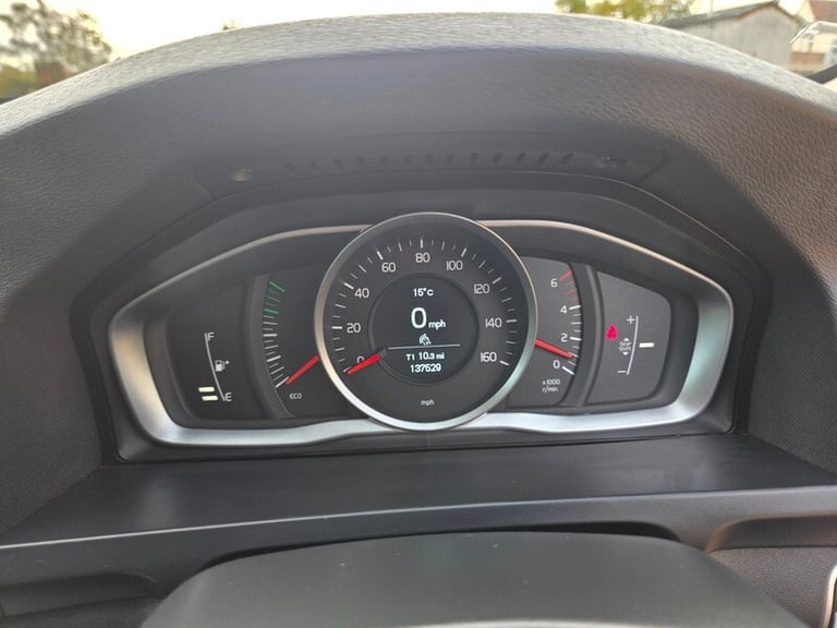 Volvo V60 D4 CROSS COUNTRY SE NAV