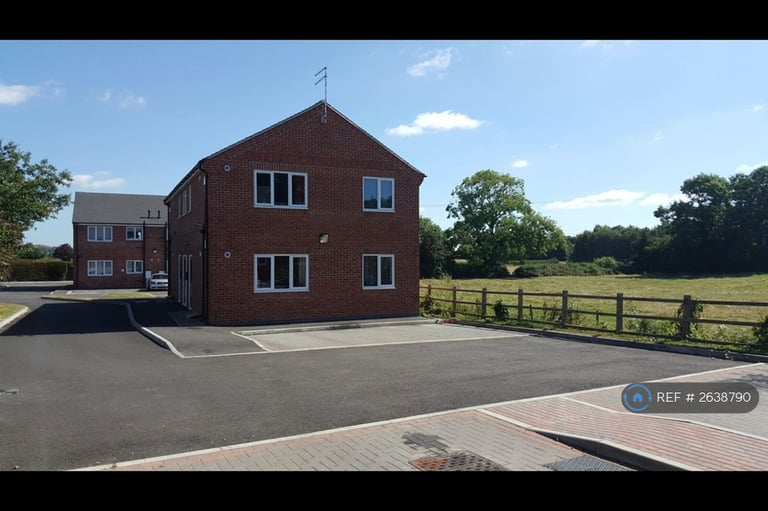 1 bedroom flat in Chesterton Court, Stoney Stanton, Leicester, LE9 (1 bed) (#2638790)