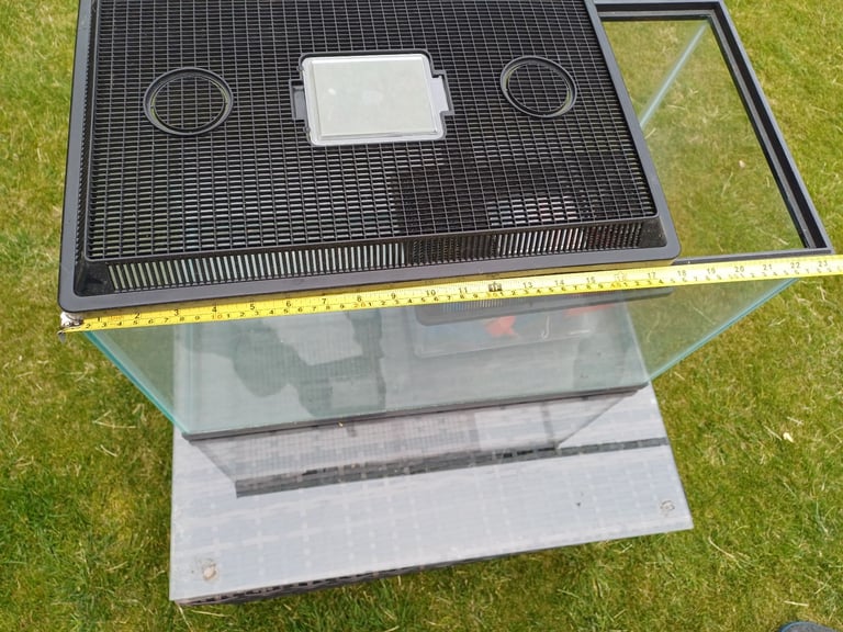 Terrarium and hamster bits